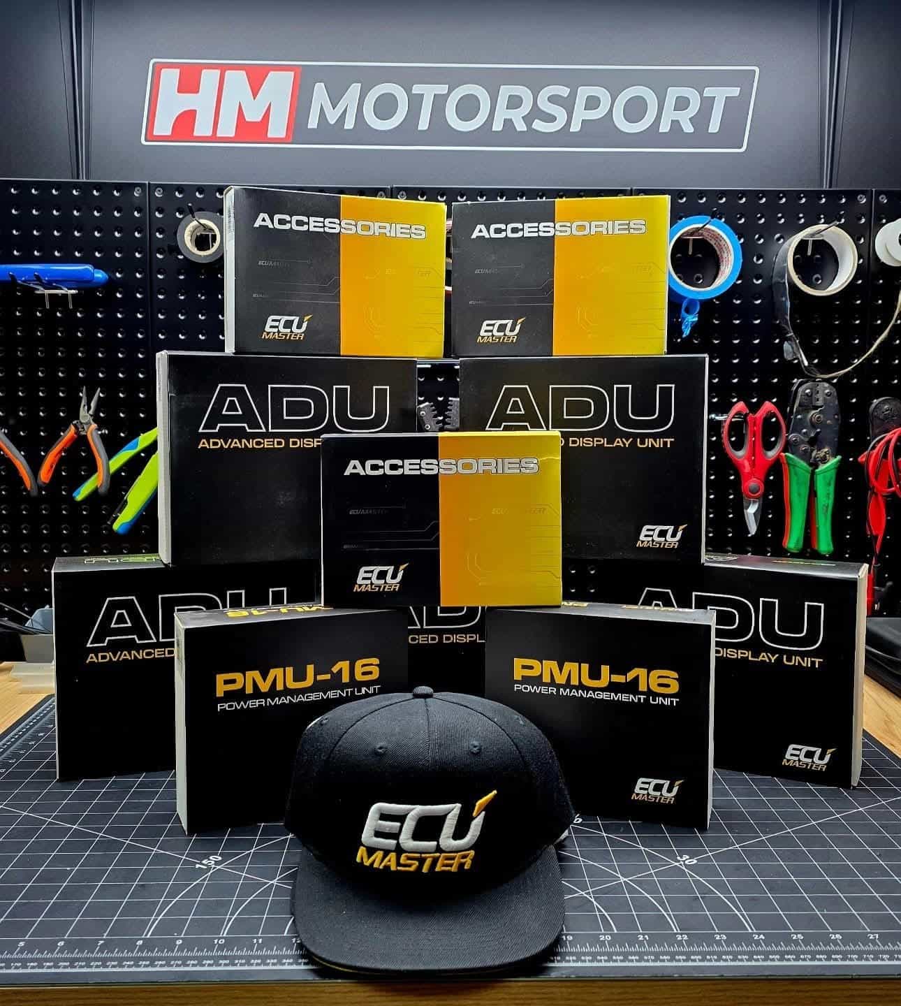 Equipos ECU Master en el banco de electrónica de HM Motorsport