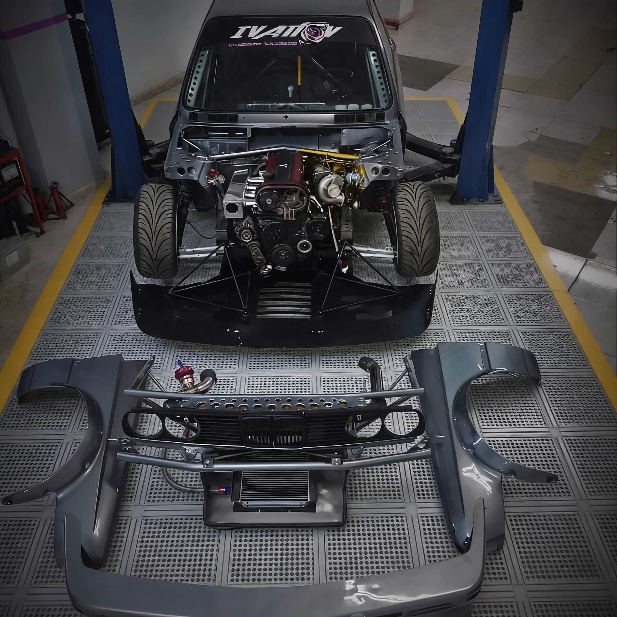 Trabajo de fabricación y soldadura TIG en HM Motorsport